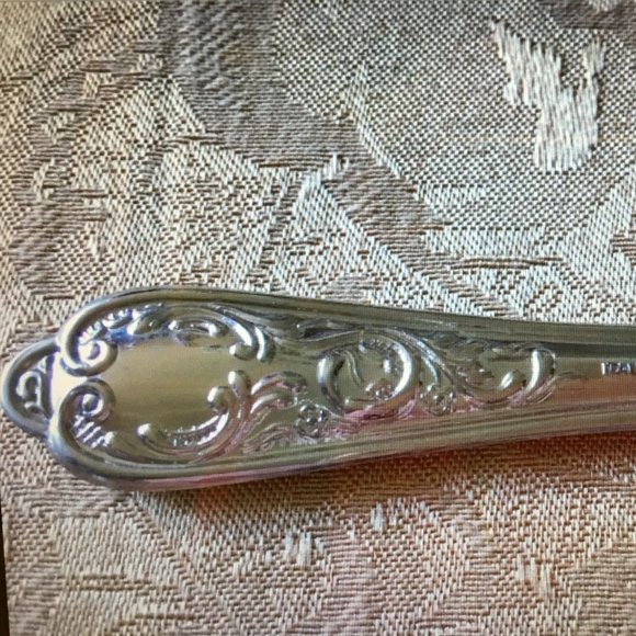 (SOLD)πHPπ Premium 51 Piece Italian Flatware Set, Service for 12 + Serving Set - Picture 15 of 16
